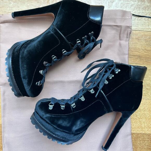 As seen on Queen B Alaïa Black Velvet Hiker Boots size EU 38 Leather trim - Picture 3 of 11